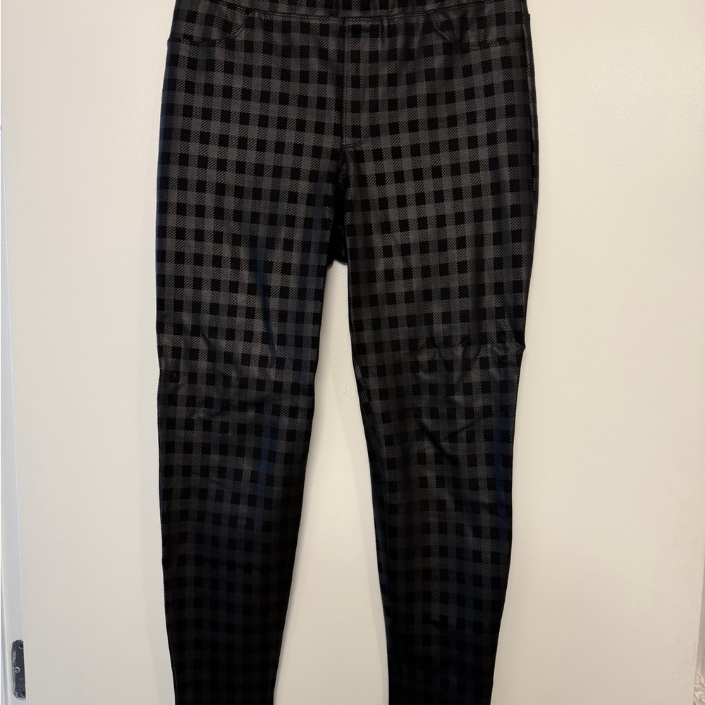 Sanctuary Black and Gray Patterned leggings /pants